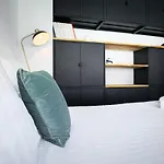 Le Carrere - Tres Elegant Avec Balcon Διαμέρισμα