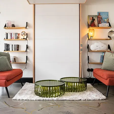 Le Carrere - Tres Elegant Avec Balcon Apartment Pau